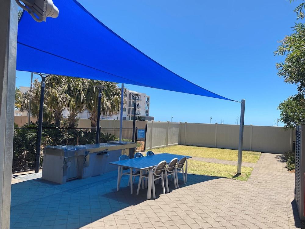 Mantra Geraldton Aparthotel Buitenkant foto